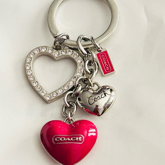 NWOT Coach Heart Keychain/ Bag Charm - Picture 6 of 9